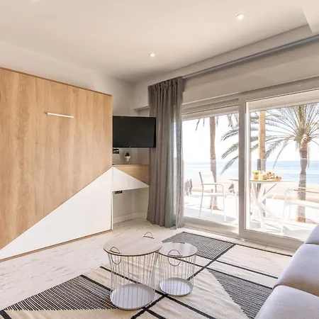 Expoholidays- Paseo Maritimo Apartment *
