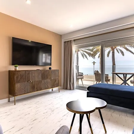 Expoholidays- Paseo Maritimo Apartment *